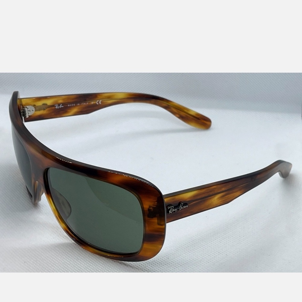 Ray-Ban Tortoiseshell Frame Sunglasses with Green Lenses - Picture 6 of 6